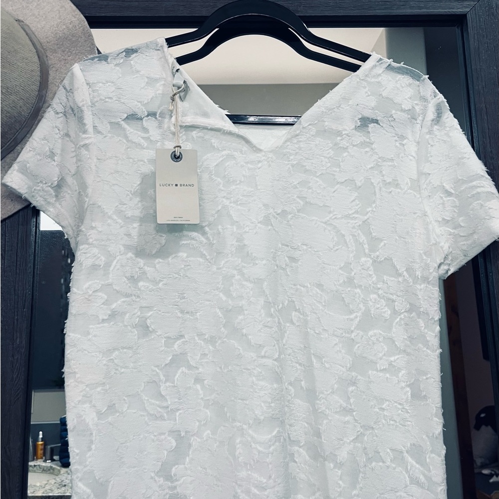 Lucky brand shirt lace super pretty new with tags